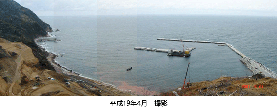防波堤・護岸及び埋設地全景