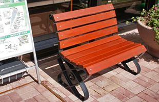 5.クリアランス金属再利用製品（ベンチ）