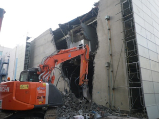 建屋解体